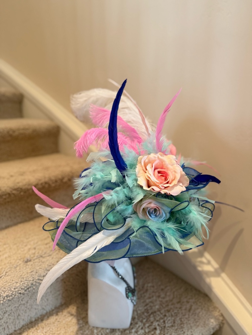 Elegant Multicolor Feather & Floral Derby Hat guardian angel - Picture 2 of 8